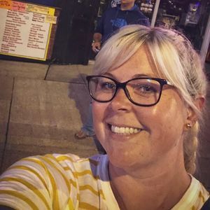 Meet your Posher, Whitney